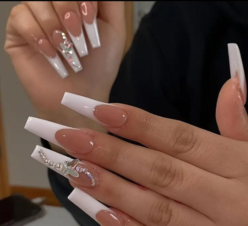 Pretty Nails: Butterly Path