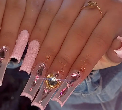Pretty Nails: Dolly