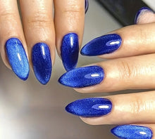 Load image into Gallery viewer, Pretty Nails: Sapphire