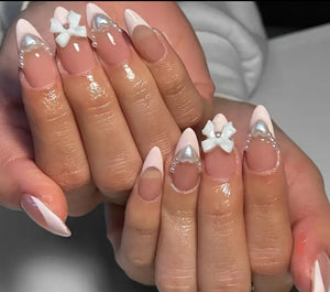 Pretty Nails: Almonds