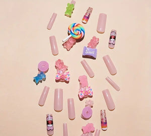Pretty Nails: Candy Girl