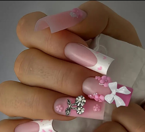 Pretty Nails: Pretty Lane