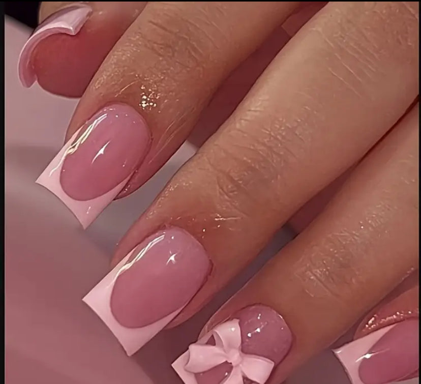 Pretty Nails: Pink Bowed