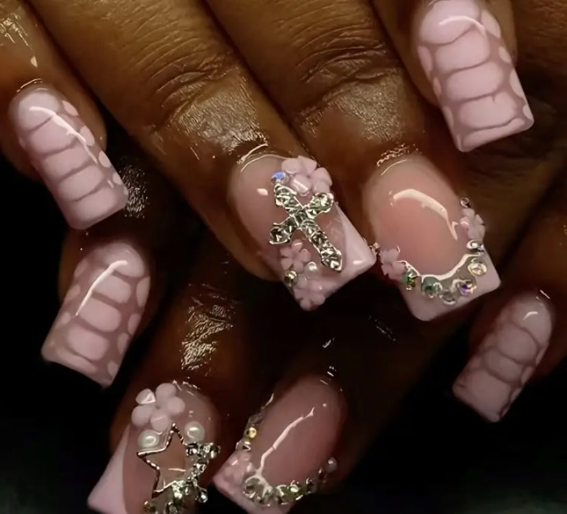 Pretty Nails: Momo Crocs