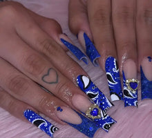 Load image into Gallery viewer, Pretty Nails: LA