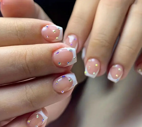 Pretty Nails: Crystaline