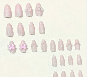 Pretty Nails: Doily