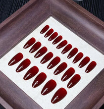 Load image into Gallery viewer, Pretty Nails: Morticia