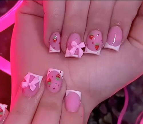 Pretty Nails: Shortcake