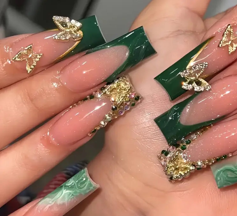 Pretty Nails: Earth