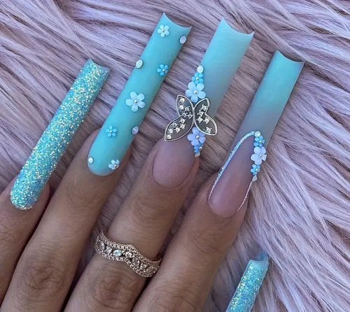 Pretty Nails: Serene