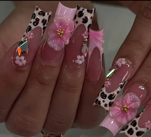 Pretty Nails: Cow Girl