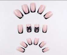 Load image into Gallery viewer, Pretty Nails: Black Bowed