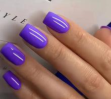 Load image into Gallery viewer, Pretty Nails: Lilac( nails are slightly lighter than this picture)